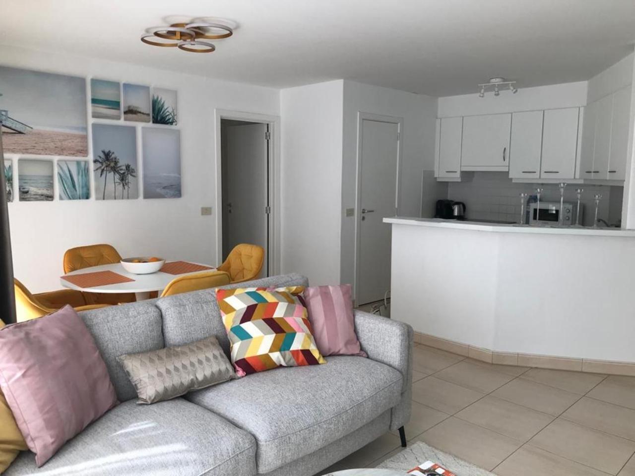 Urbanstay Suites - Beachfront Apartment In Knokke 外观 照片