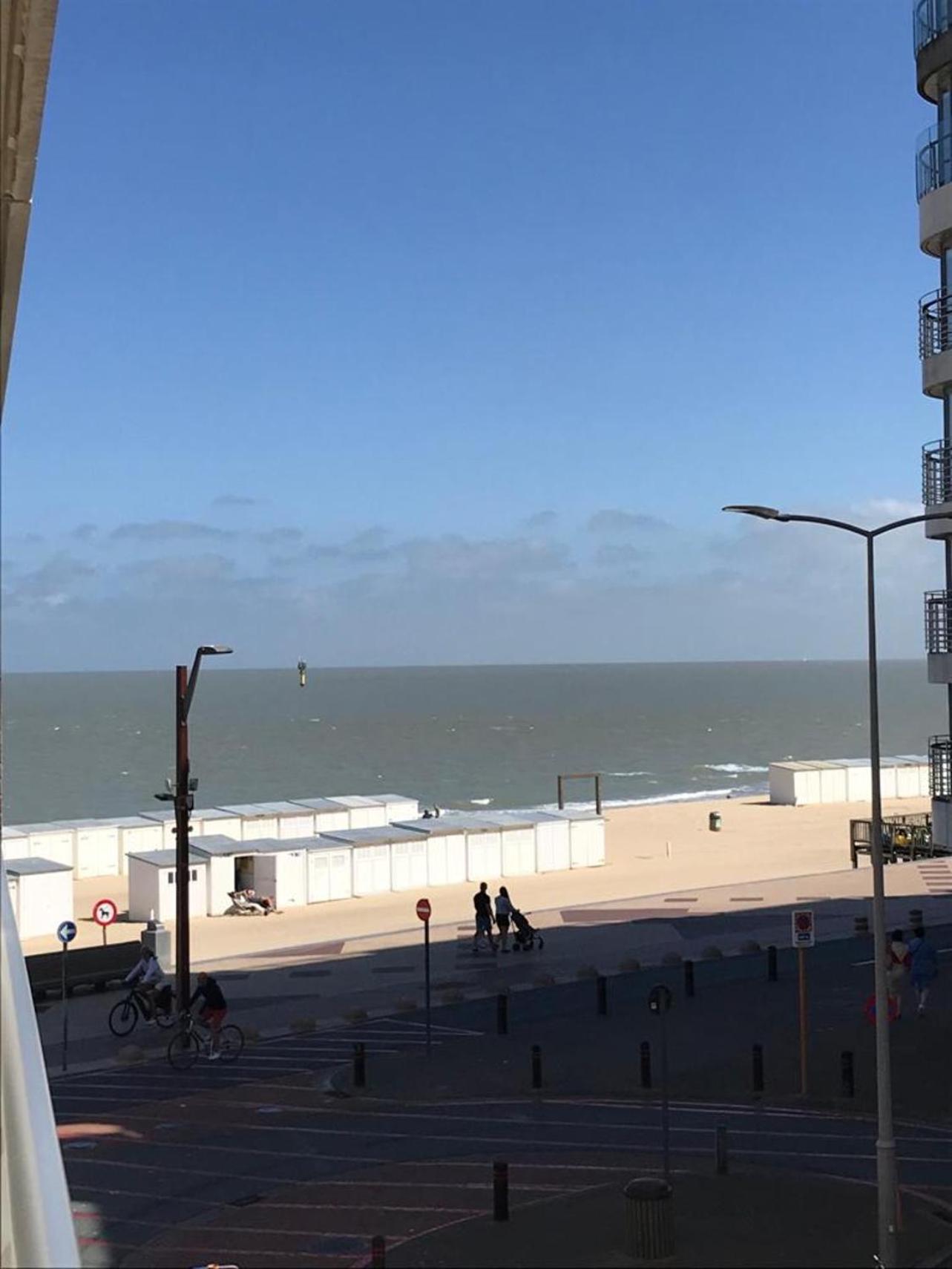 Urbanstay Suites - Beachfront Apartment In Knokke 外观 照片