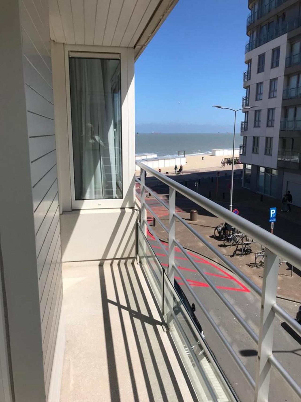 Urbanstay Suites - Beachfront Apartment In Knokke 外观 照片
